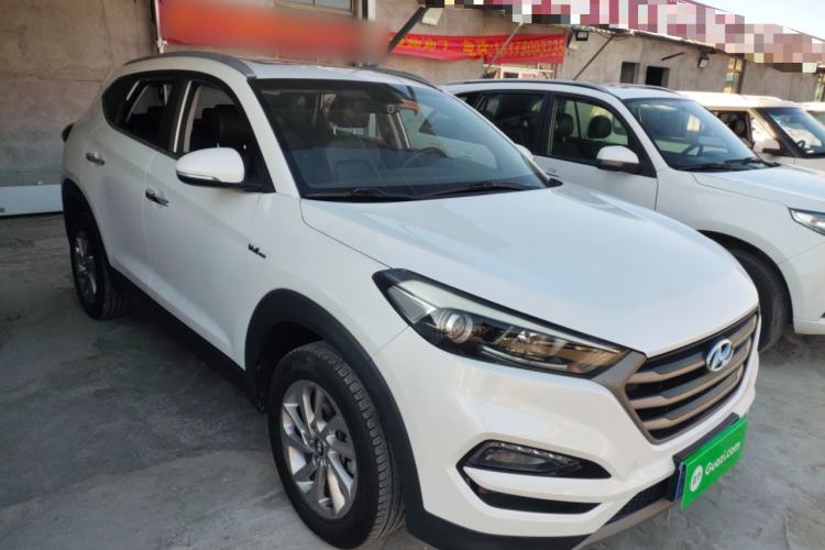 Used Hyundai Tucson 2015 1.6T Dual-Clutch Two-Wheel-Drive Smart Model Exterior 1