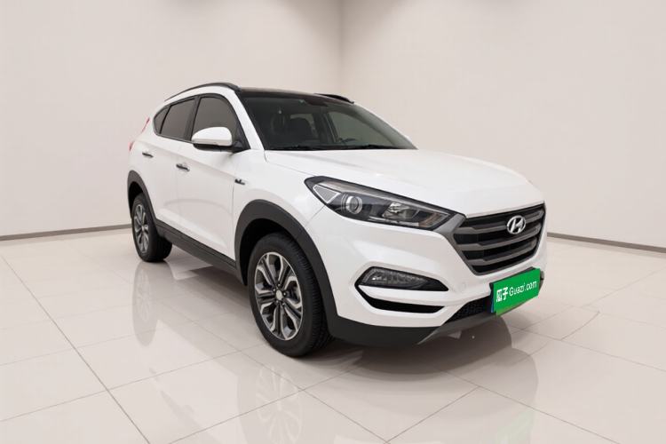 Used Hyundai Tucson 2015 1.6T Dual-Clutch Two-Wheel-Drive Leading Model Exterior 2