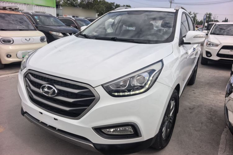 Used Hyundai Tucson 2015 1.6T Dual-Clutch Two-Wheel-Drive Smart Model Exterior 4
