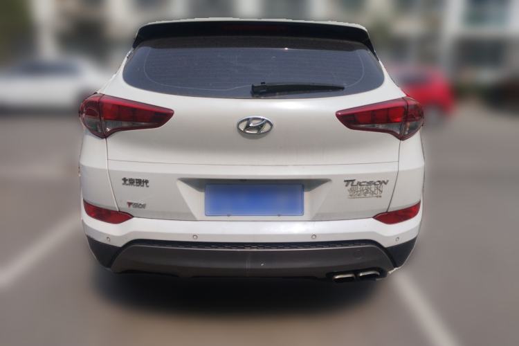 Used Hyundai Tucson 2015 1.6T Dual-Clutch Two-Wheel-Drive Smart Model Exterior 4