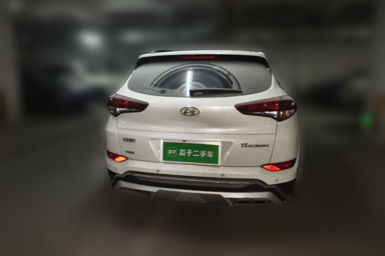 Used Hyundai Tucson 2015 1.6T Dual-Clutch Two-Wheel-Drive Smart Model Exterior 4