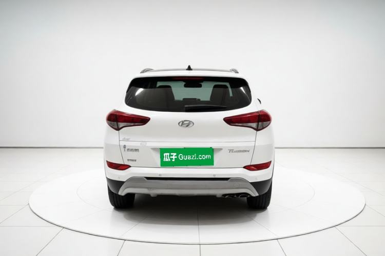 Used Hyundai Tucson 2015 1.6T Dual-Clutch Two-Wheel-Drive Smart Model Exterior 4