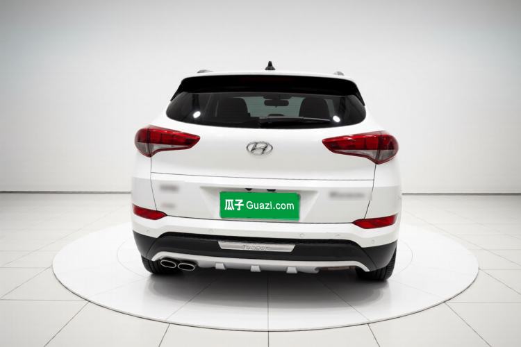 Used Hyundai Tucson 2015 1.6T Dual-Clutch Two-Wheel-Drive Smart Model Exterior 4