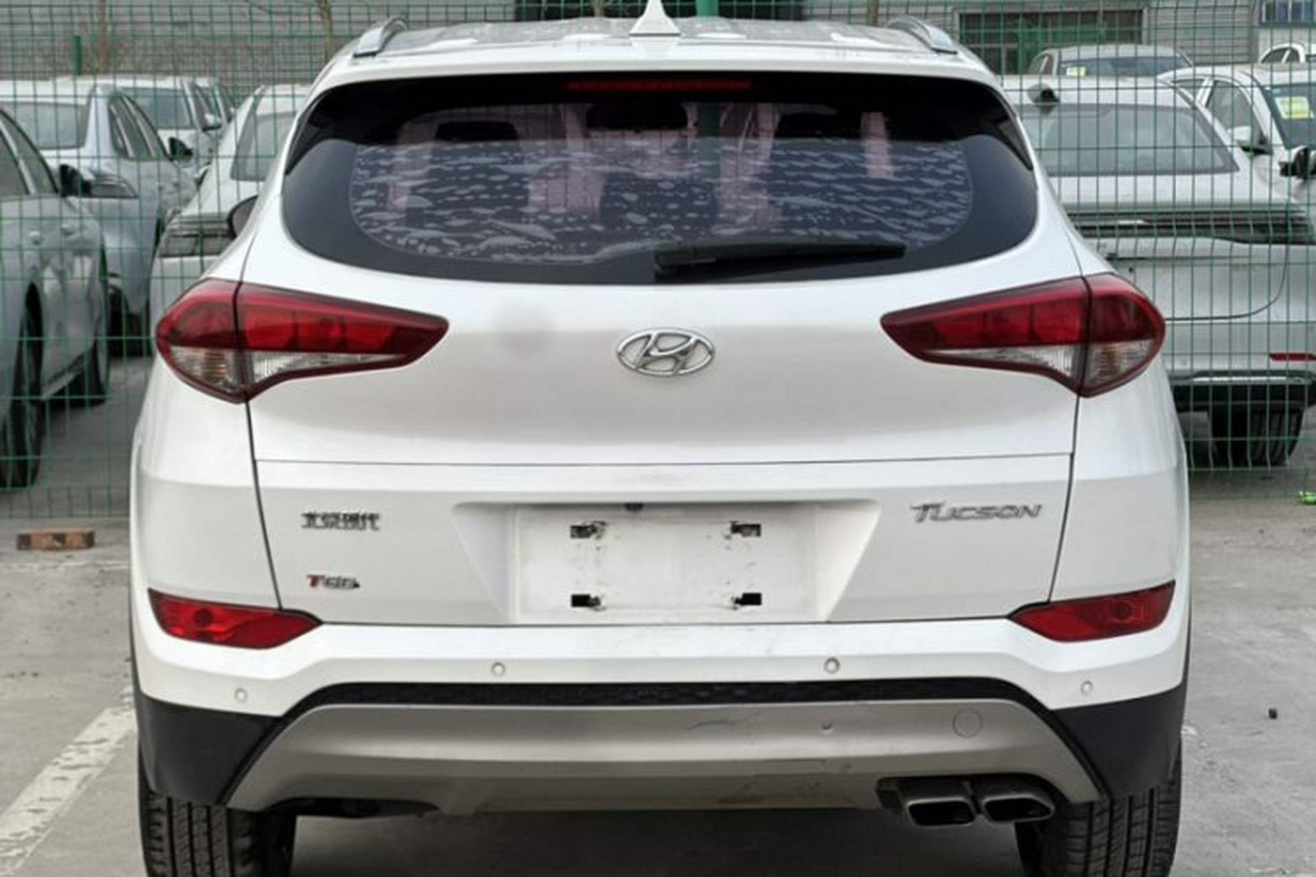 Used Hyundai Tucson 2015 1.6T Dual-Clutch Two-Wheel-Drive Smart Model Exterior 4