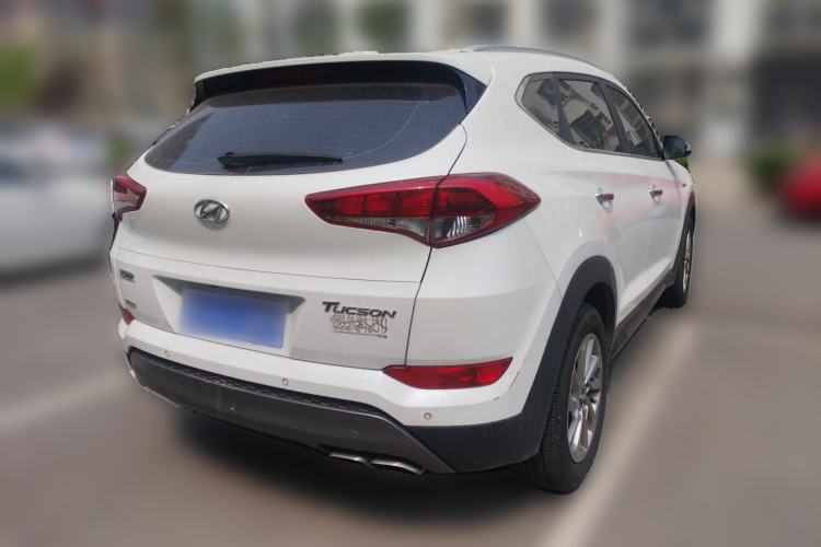 Used Hyundai Tucson 2015 1.6T Dual-Clutch Two-Wheel-Drive Smart Model Exterior 5