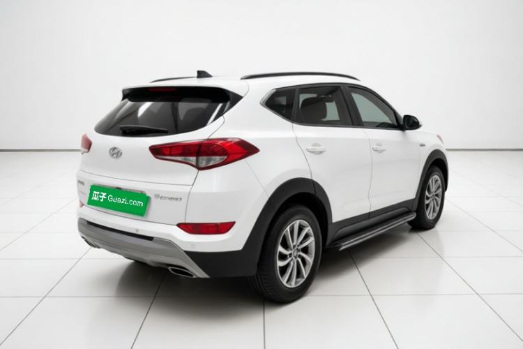 Used Hyundai Tucson 2015 1.6T Dual-Clutch Two-Wheel-Drive Smart Model Exterior 5