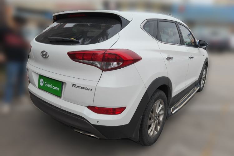 Used Hyundai Tucson 2015 1.6T Dual-Clutch Two-Wheel-Drive Smart Model Exterior 5