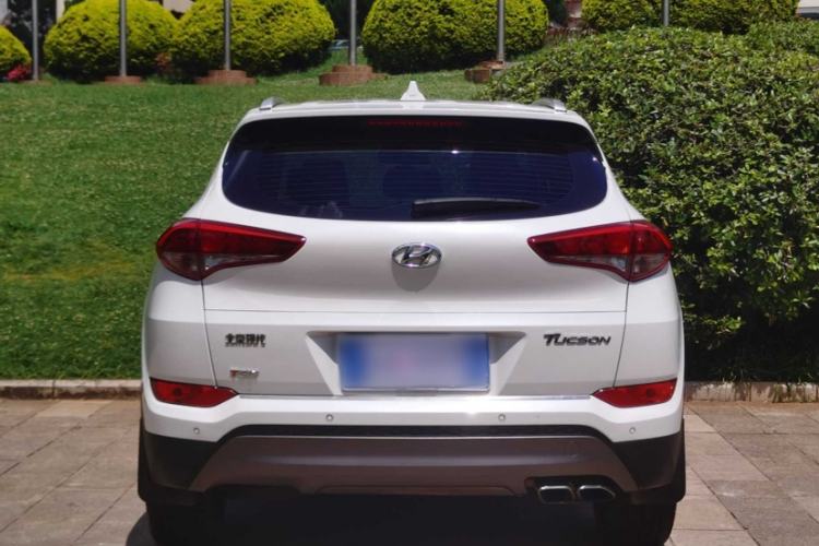 Used Hyundai Tucson 2015 1.6T Dual-Clutch Two-Wheel-Drive Smart Model Exterior 6
