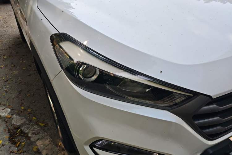 Used Hyundai Tucson 2015 1.6T Dual-Clutch Two-Wheel-Drive Smart Model Exterior 6