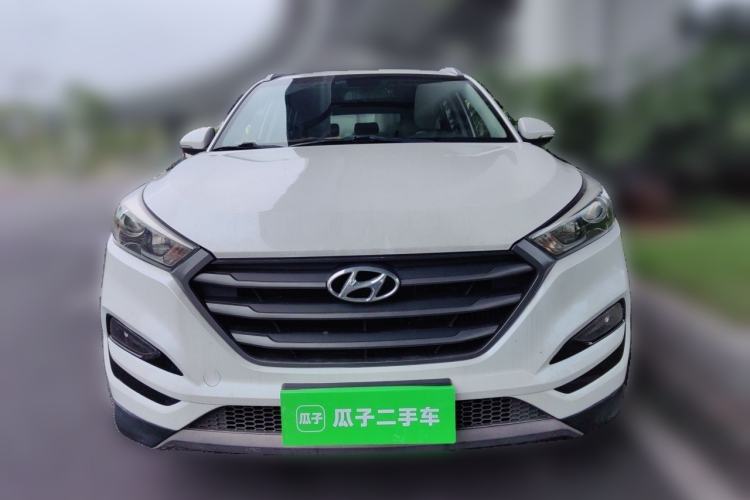 Used Hyundai Tucson 2015 1.6T Dual-Clutch Two-Wheel-Drive Smart Model Front