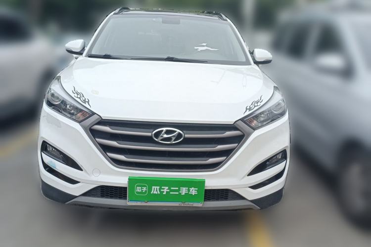 Used Hyundai Tucson 2015 2.0L Automatic Two-Wheel Drive Smart Version Front