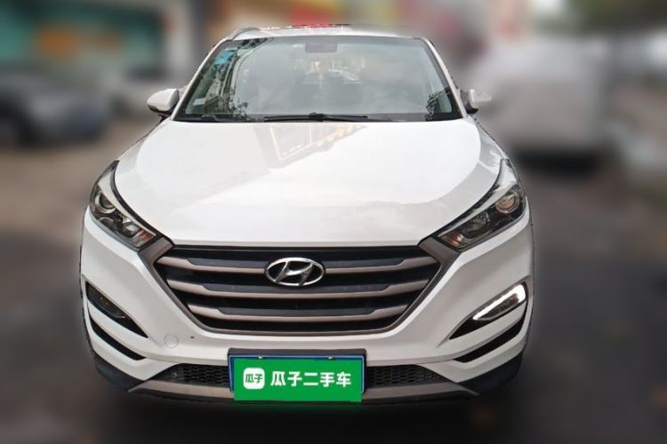 Used Hyundai Tucson 2015 1.6T Dual-Clutch Two-Wheel-Drive Smart Model Front