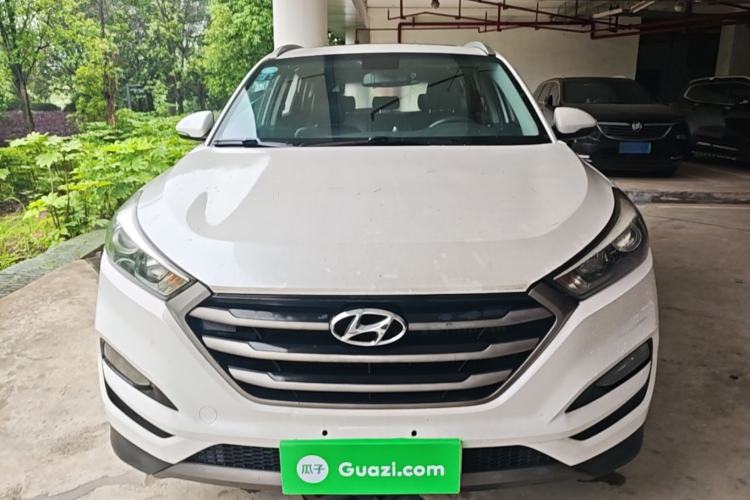 Used Hyundai Tucson 2015 1.6T Dual-Clutch Two-Wheel-Drive Smart Model Front