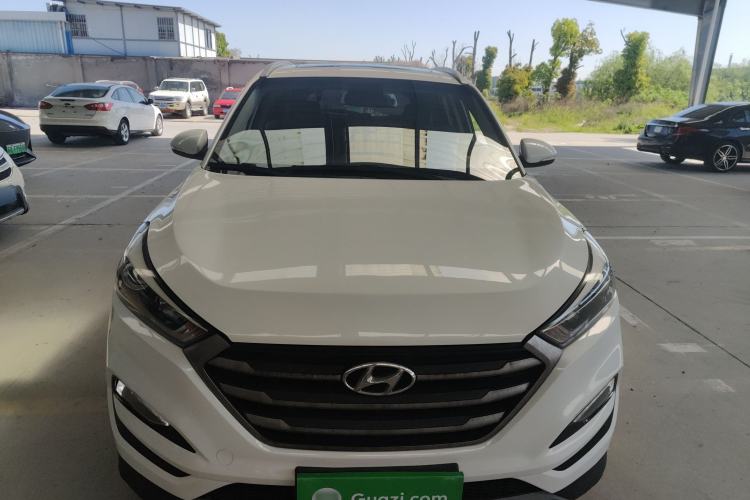 Used Hyundai Tucson 2015 1.6T Dual-Clutch Two-Wheel-Drive Smart Model Front