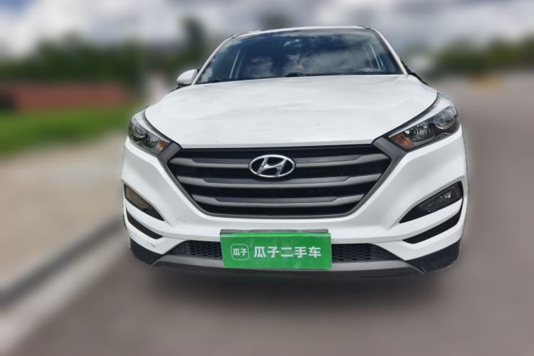 Used Hyundai Tucson 2015 1.6T Dual-Clutch Two-Wheel-Drive Smart Model Front