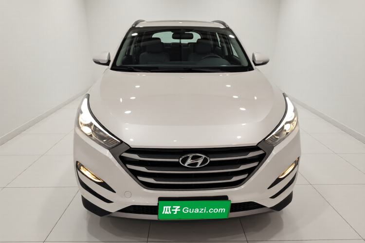 Used Hyundai Tucson 2015 1.6T Dual-Clutch Two-Wheel-Drive Smart Model Front