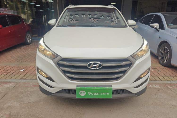 Used Hyundai Tucson 2015 1.6T Dual-Clutch Two-Wheel-Drive Smart Model Front