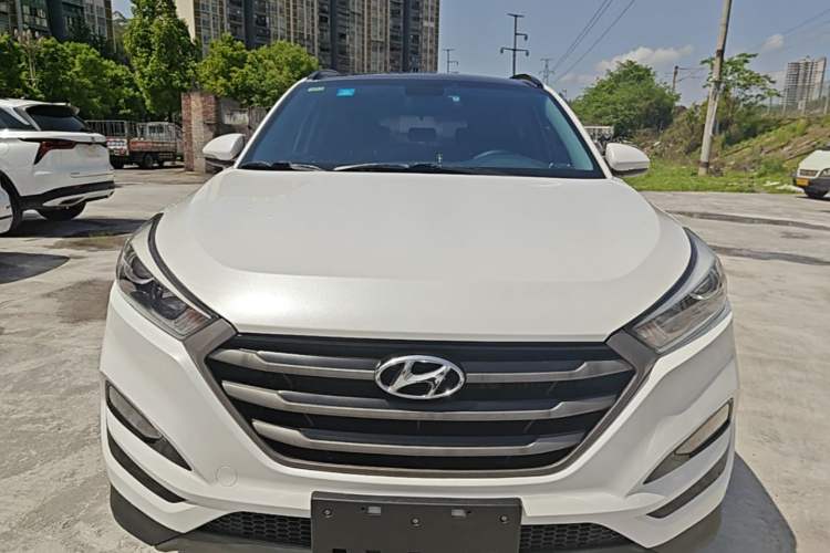 Used Hyundai Tucson 2015 1.6T Dual-Clutch Two-Wheel-Drive Smart Model Front