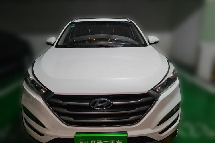 Used Hyundai Tucson 2015 1.6T Dual-Clutch Two-Wheel-Drive Smart Model Front