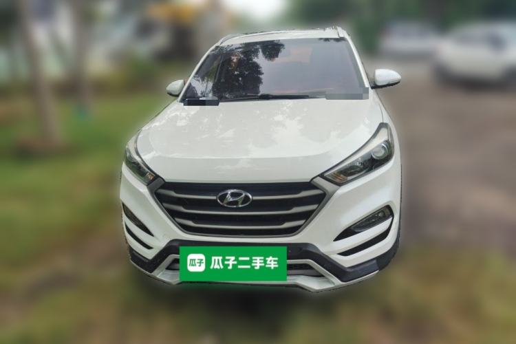 Used Hyundai Tucson 2015 1.6T Dual-Clutch Two-Wheel-Drive Smart Model Front