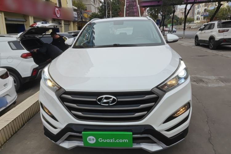 Used Hyundai Tucson 2015 1.6T Dual-Clutch Two-Wheel-Drive Smart Model Front