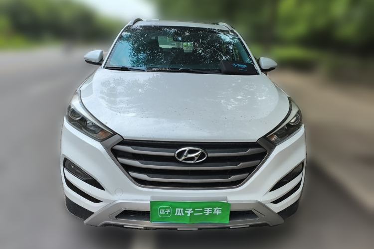 Used Hyundai Tucson 2015 1.6T Dual-Clutch Two-Wheel-Drive Smart Model Front