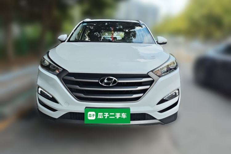 Used Hyundai Tucson 2015 1.6T Dual-Clutch Two-Wheel-Drive Smart Model Front