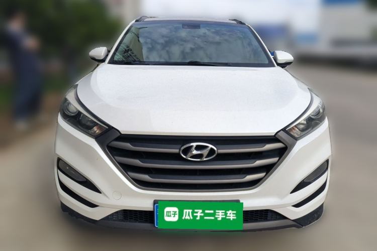 Used Hyundai Tucson 2015 1.6T Dual-Clutch Two-Wheel-Drive Smart Model Front