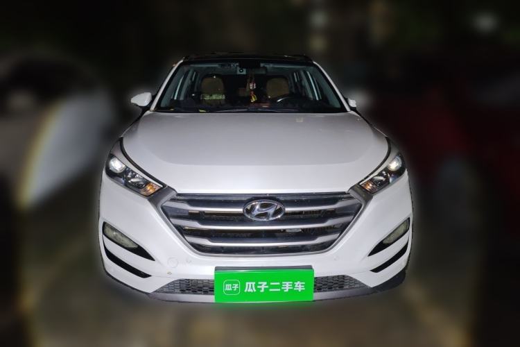 Used Hyundai Tucson 2015 1.6T Dual-Clutch Two-Wheel-Drive Leading Model Front