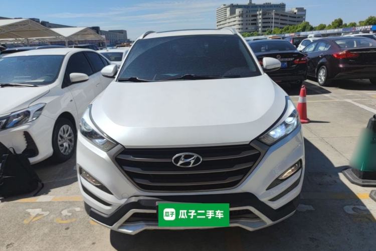 Used Hyundai Tucson 2015 1.6T Dual-Clutch Two-Wheel-Drive Smart Model Front