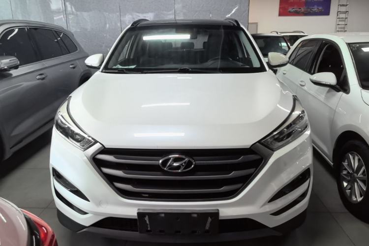 Used Hyundai Tucson 2015 1.6T Dual-Clutch Two-Wheel-Drive Leading Model Front