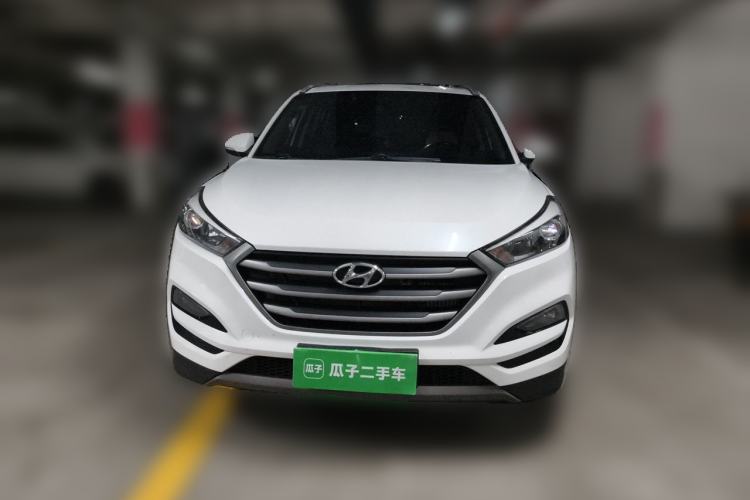 Used Hyundai Tucson 2015 1.6T Dual-Clutch Two-Wheel-Drive Smart Model Front