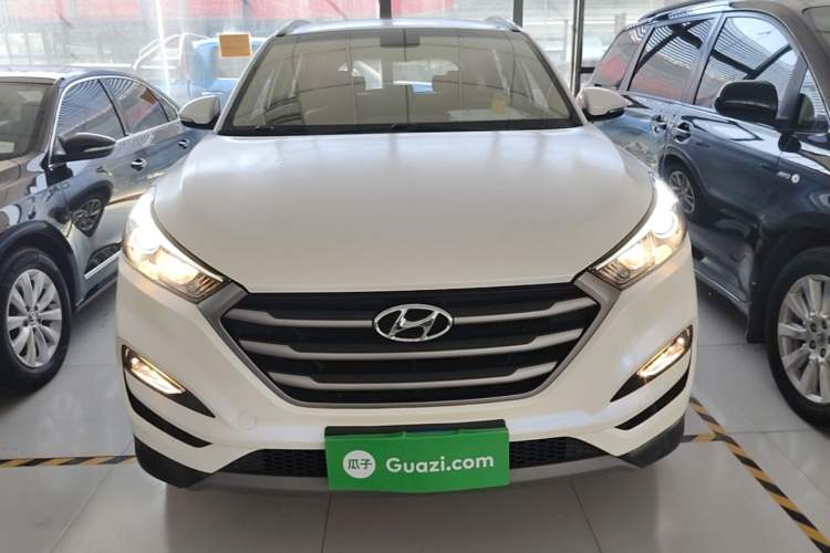 Used Hyundai Tucson 2015 1.6T Dual-Clutch Two-Wheel-Drive Smart Model Front