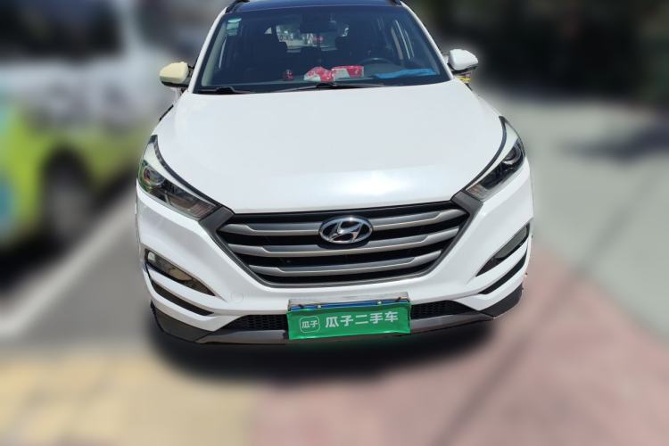 Used Hyundai Tucson 2015 1.6T Dual-Clutch Two-Wheel-Drive Smart Model Front