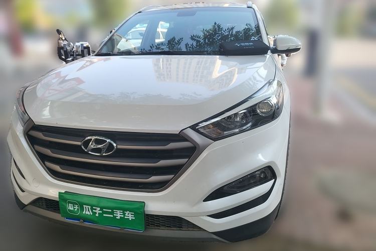Used Hyundai Tucson 2015 1.6T Dual-Clutch Two-Wheel-Drive Smart Model Front