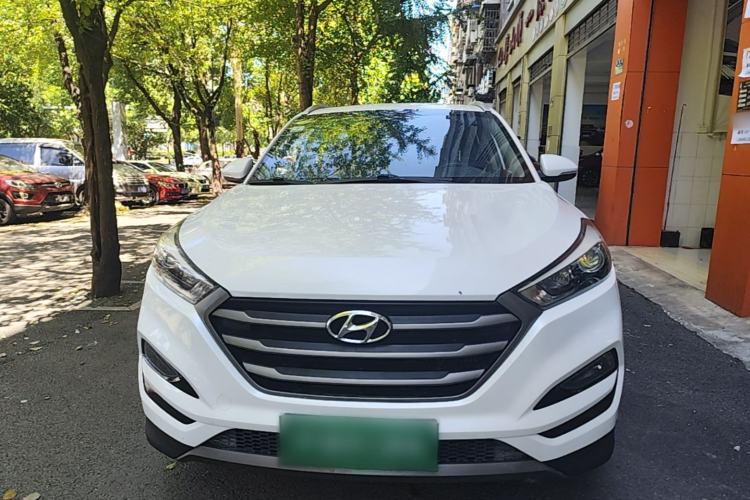 Used Hyundai Tucson 2015 1.6T Dual-Clutch Two-Wheel-Drive Smart Model Front