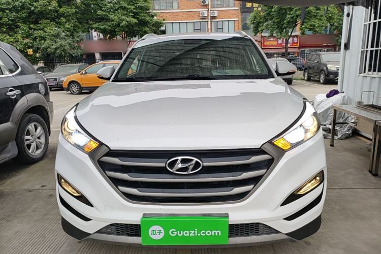 Used Hyundai Tucson 2015 1.6T Dual-Clutch Two-Wheel-Drive Smart Model Front