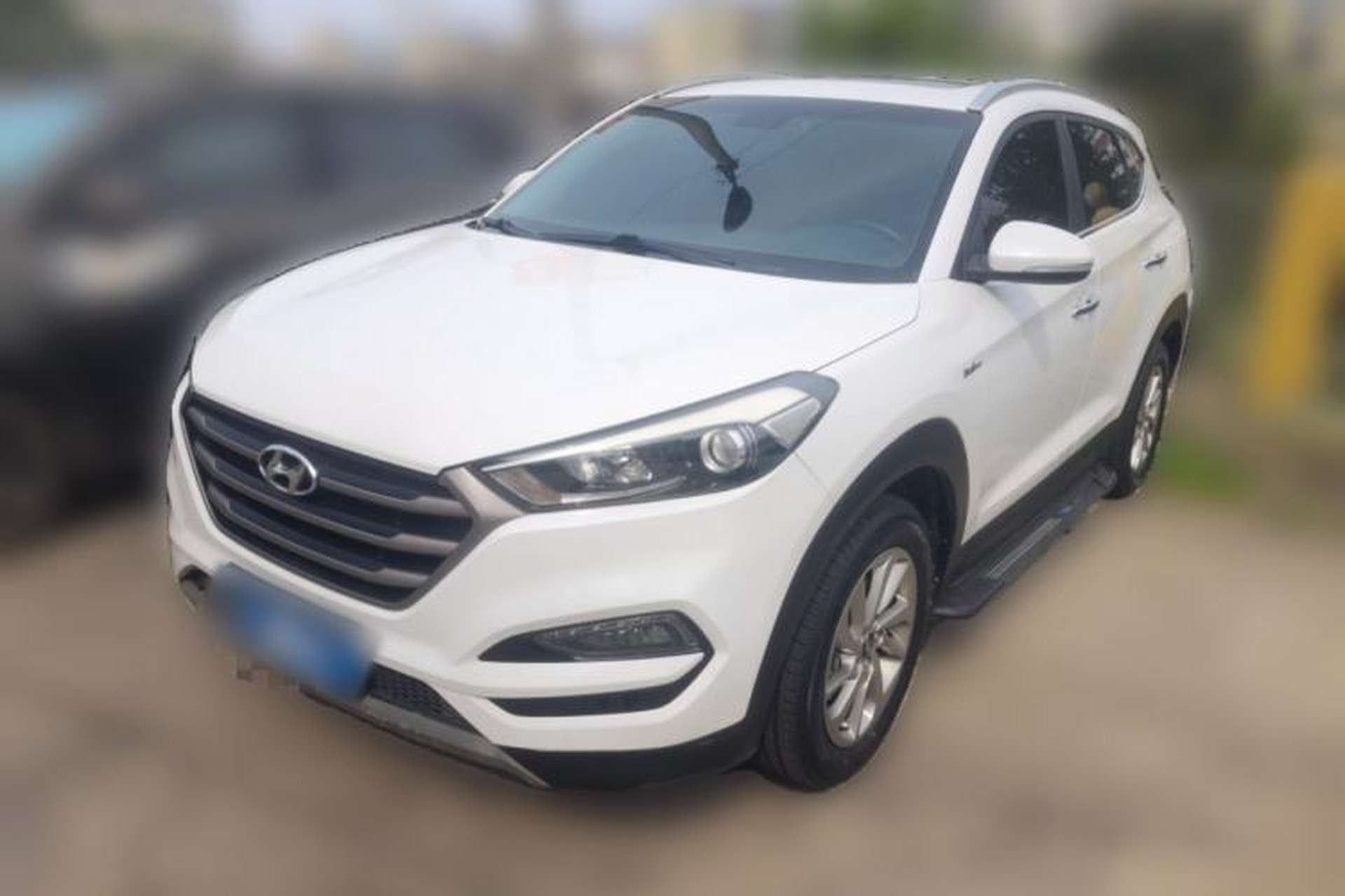 Used Hyundai Tucson 2015 1.6T Dual-Clutch Two-Wheel-Drive Smart Model Front Left 45 Deg