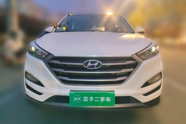 Used Hyundai Tucson 2015 1.6T Dual-Clutch Two-Wheel-Drive Smart Model Front