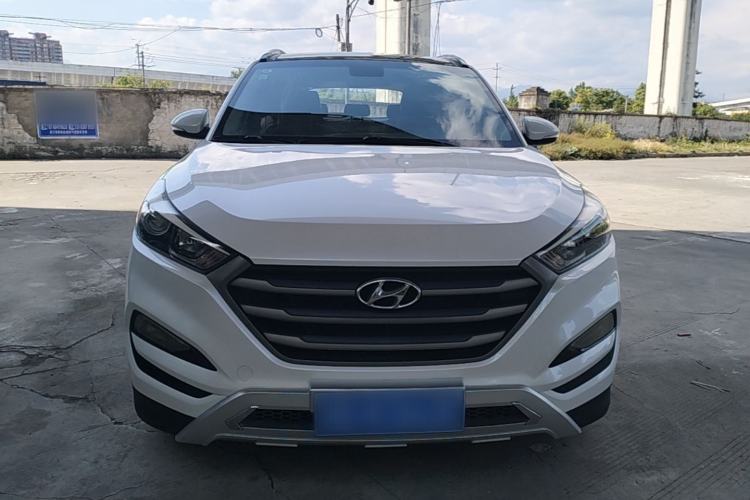Used Hyundai Tucson 2015 1.6T Dual-Clutch Two-Wheel-Drive Smart Model Front