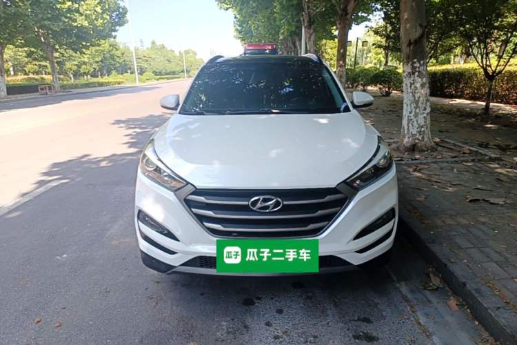Used Hyundai Tucson 2015 1.6T Dual-Clutch Two-Wheel-Drive Smart Model Front
