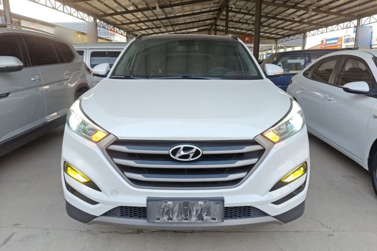 Used Hyundai Tucson 2015 1.6T Dual-Clutch Two-Wheel-Drive Smart Model Front