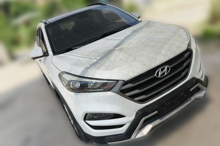 Used Hyundai Tucson 2015 1.6T Dual-Clutch Two-Wheel-Drive Smart Model Front Right 45 Deg