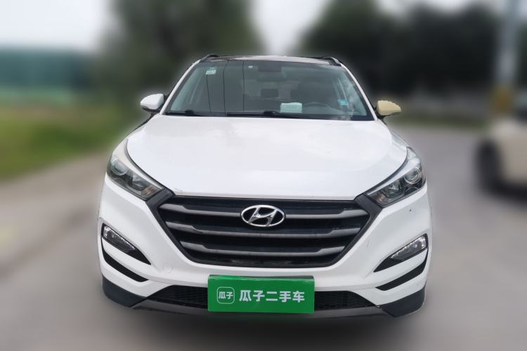 Used Hyundai Tucson 2015 1.6T Dual-Clutch Two-Wheel-Drive Smart Model Front