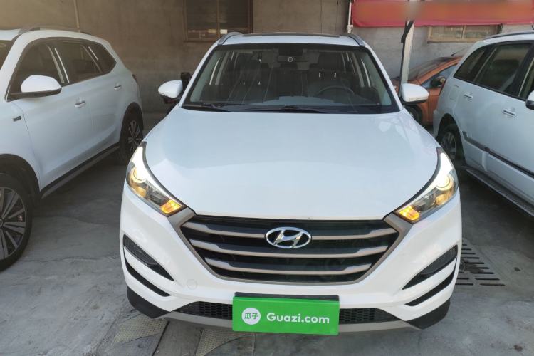 Used Hyundai Tucson 2015 1.6T Dual-Clutch Two-Wheel-Drive Smart Model Front