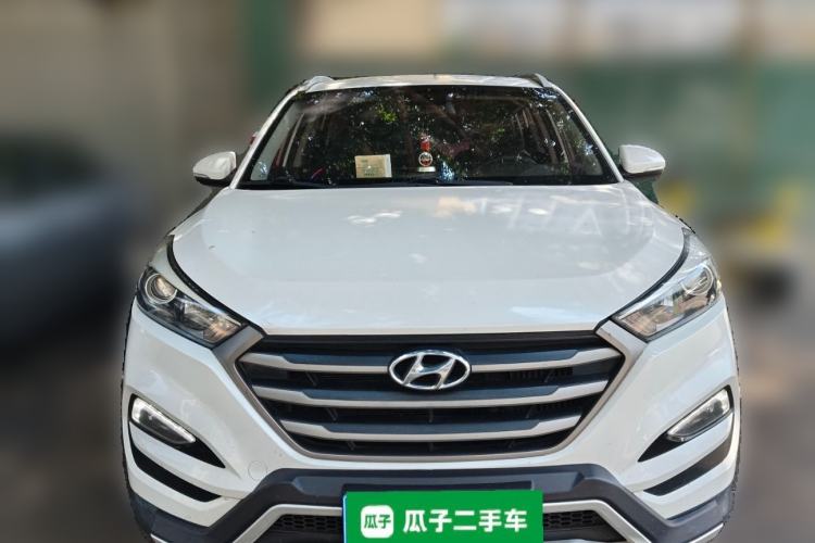 Used Hyundai Tucson 2015 1.6T Dual-Clutch Two-Wheel-Drive Smart Model Front
