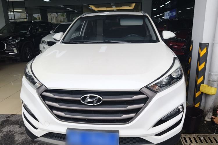 Used Hyundai Tucson 2015 1.6T Dual-Clutch Two-Wheel-Drive Smart Model Front
