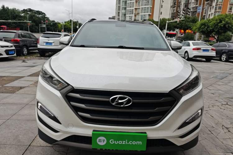 Used Hyundai Tucson 2015 1.6T Dual-Clutch Two-Wheel-Drive Smart Model Front