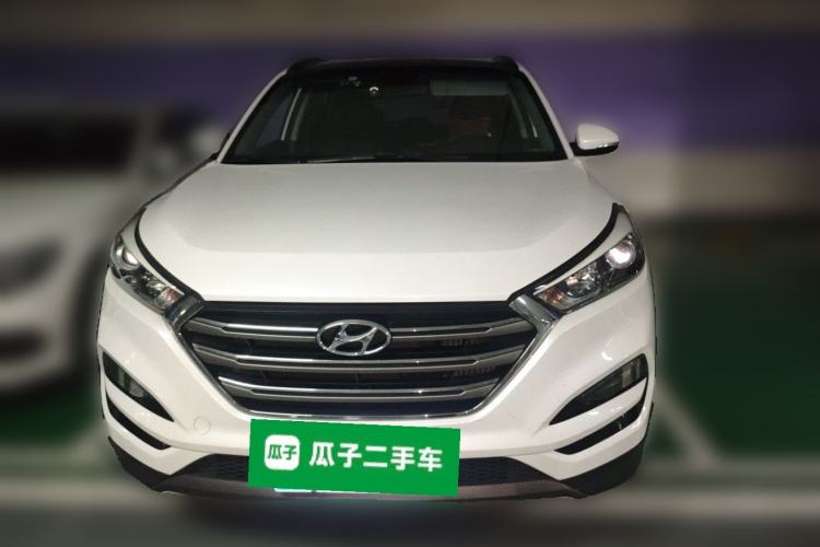 Used Hyundai Tucson 2015 1.6T Dual-Clutch All-Wheel-Drive Premium Model Front
