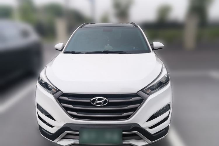 Used Hyundai Tucson 2015 1.6T Dual-Clutch Two-Wheel-Drive Smart Model Front